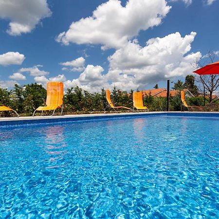 Casa Lilly Villa ลาบิน ภายนอก รูปภาพ